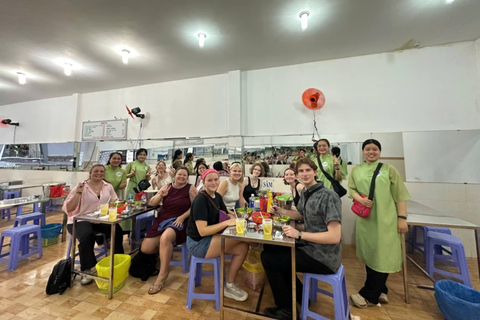 Ho Chi Minh City: Motorbike Street Food Tour - 12 Tastings