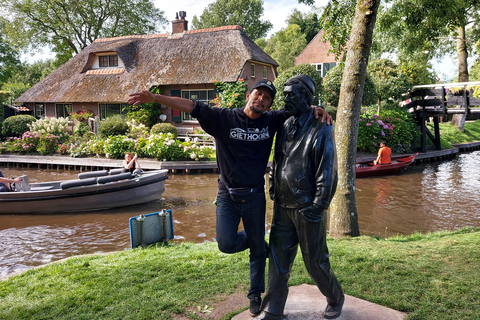 From Amsterdam: Giethoorn Small Group Tour with Boat Ride