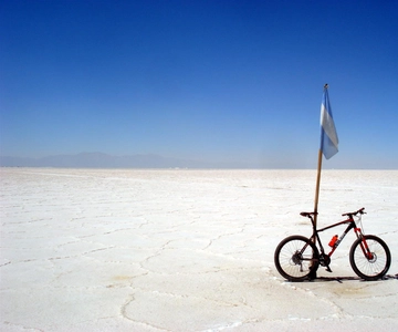 Salinas Grandes de bicicleta com almoço