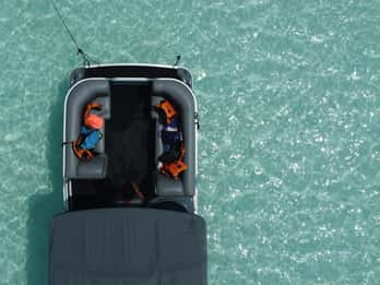 Bacalar: 3-hr Pontoon Boat Tour with Beach Club + Kayaks