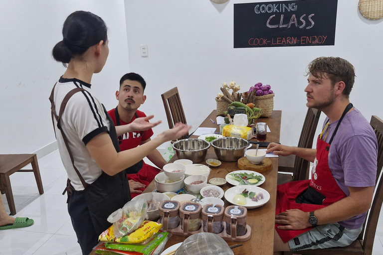 Hoi An: Authentic Vietnamese Cooking Class & Market Tour Hoi An: Authentic Vietnamese Cooking Class & Market Tour