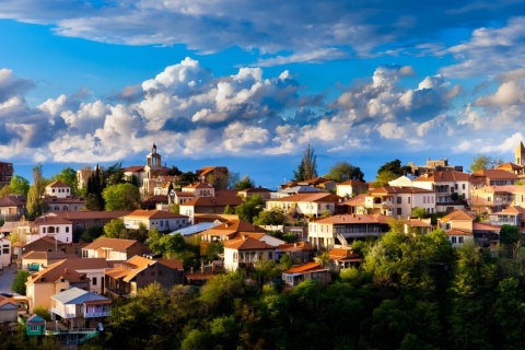 "De Tiflis a la Ciudad del Amor Signaghi y la región de Kakheti"Kakheti: El paraíso vinícola de Georgia
