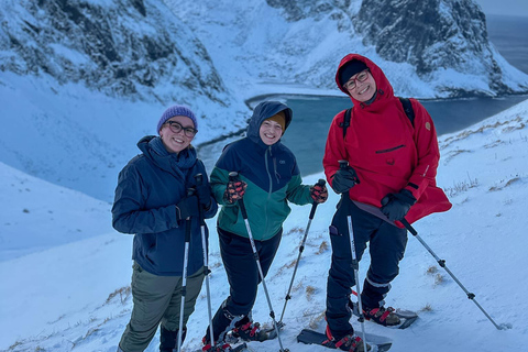 Reine: Winter Snowshoe Hike to Ryten – With Local Guide
