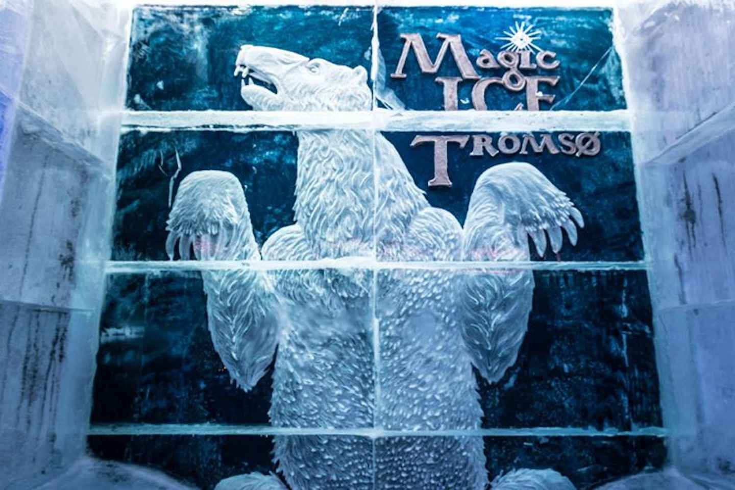 Tromsø: Magic Ice Bar Entrance and Welcome Drink
