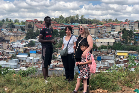 livlig stadsvandring i nairobi