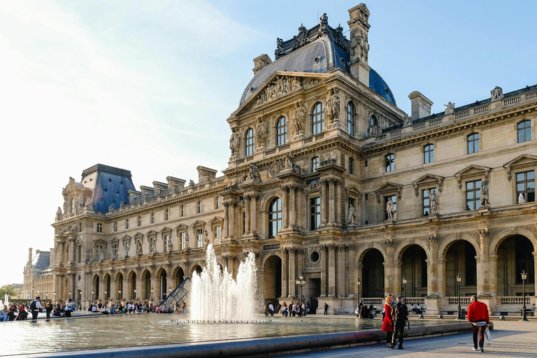 Paris: Louvre Guided Tour with Priority Entry & Mona Lisa