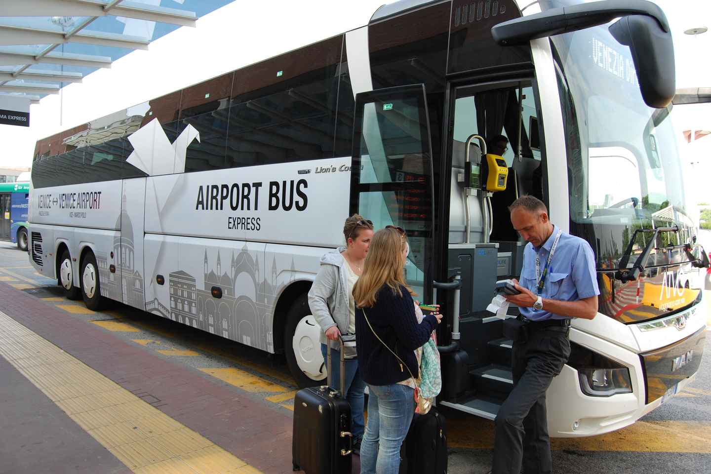 Navette Express entre l'Aéroport Marco Polo et la Gare de Mestre