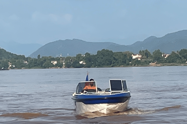 Luang Prabang Mekong River Speedboat、Water Sports 、 Snacks Mekong River speedboats, water sports, Includes connections