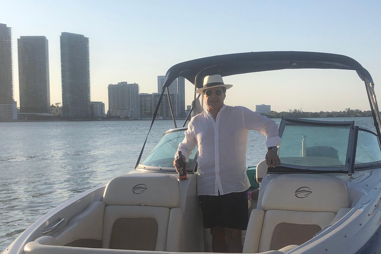 SEA MIAMI THE BEST!! 26' CROWNLINE "GLORY DAZE" + 1 HR FREE!