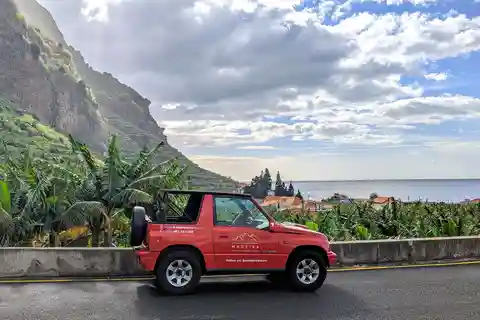 Sydvästra Madeira: Halvdagsäventyr med jeep i cabriolet
