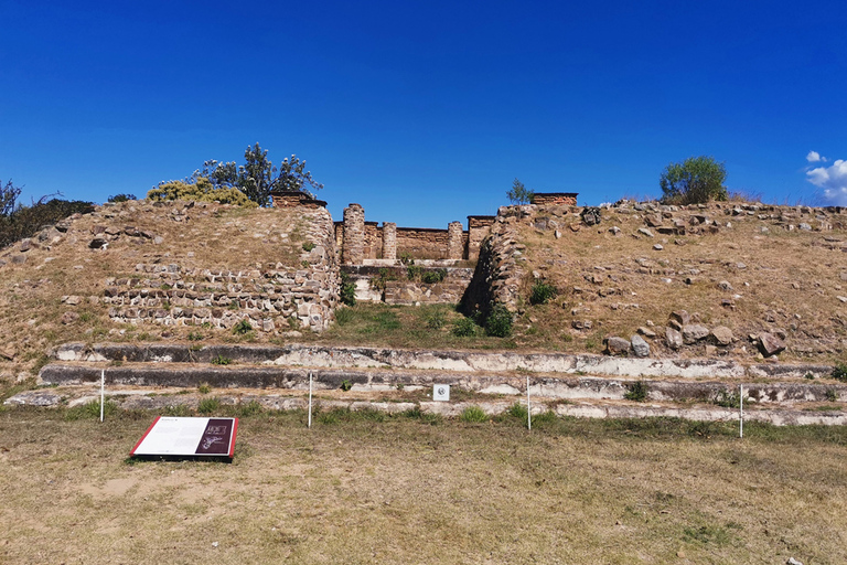 Excursión guiada de día completo por la Ruta de Monte AlbánEntradas y comida incluidas