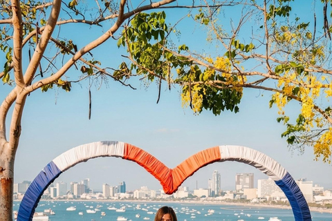 Pattaya: Guided Shared Small Group City Tour