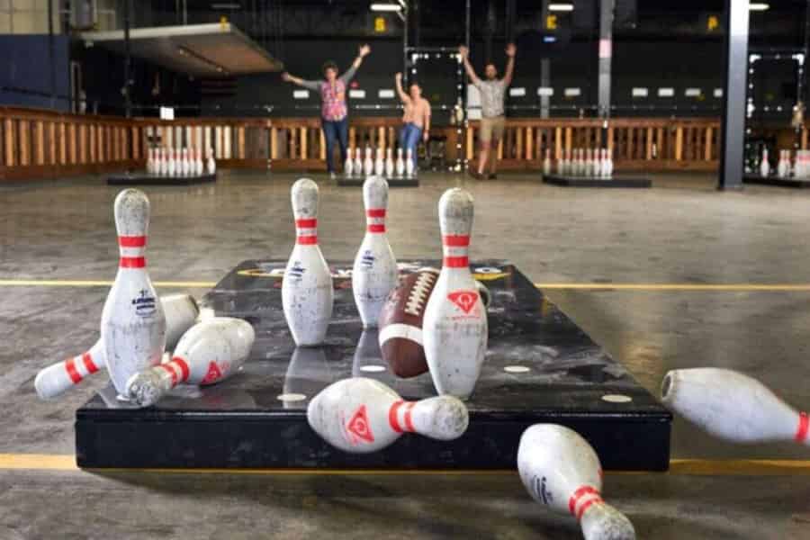 Reno: Bowlball und Pins & Arrows Experience. Foto: GetYourGuide