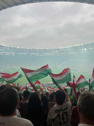 Rio: Mecz Fluminense na stadionie Maracanã z lokalnymi opiekunami