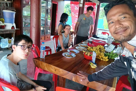 Battambang: Authentic Rural Life & Ancient Temples Tour