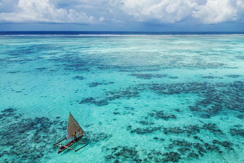 Sansibar: Blaue Lagune, Seesterne, Paje Strand und Maalum HöhleSansibar: Blaue Lagune, Seesterne, Jambiani und Maalum-Höhle