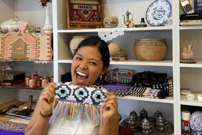 Istanbul: Turkish Carpet/Rug Weaving Workshop with Artisan