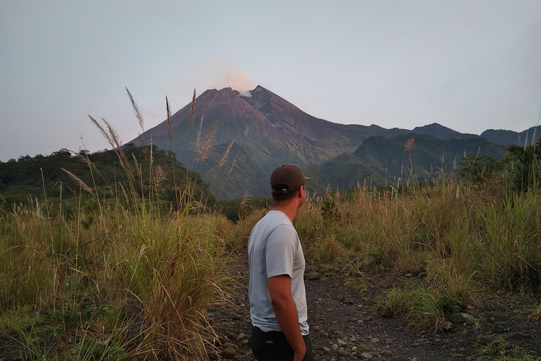 استكشاف جبل ميرابي عند شروق الشمس وكهف جومبلانغ وكهف بيندولبدون شروق الشمس: كهف جوملانغ وكهف بيندو