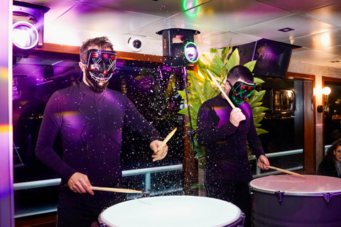 Istanbul: Luxury Dinner Cruise Pickup Include Menu + Soft drinks + Meeting point