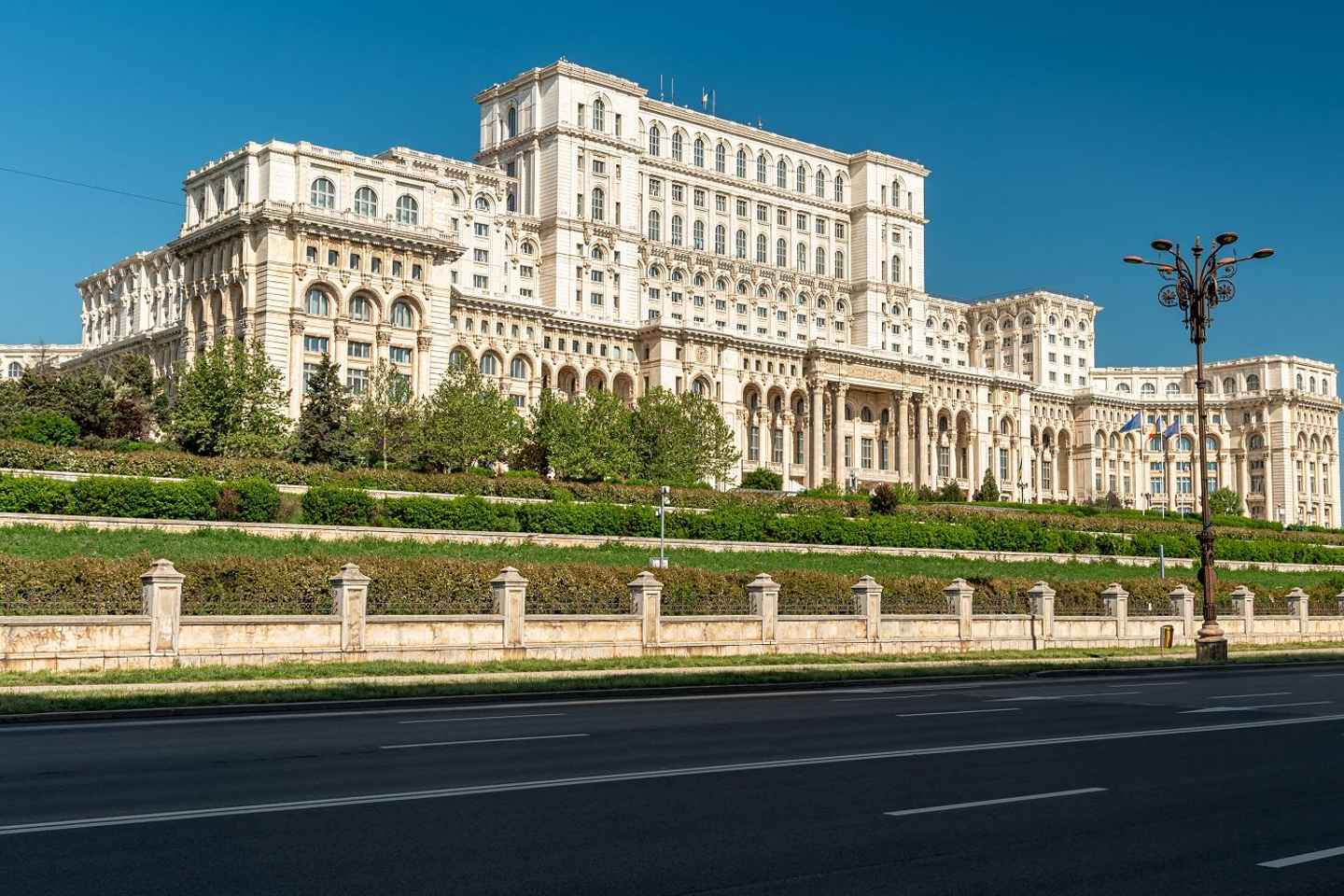 Bucharest: Parliament, Ceausescu House & Village Museum Tour