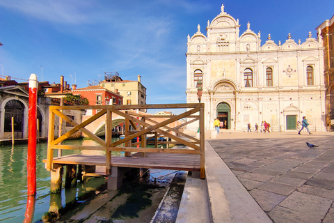 Venice: In the Footsteps of Commissario Brunetti Shared Group Tour in German