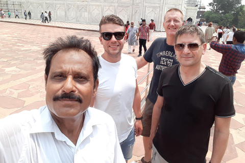 泰姬陵与阿格拉堡之旅（含标志性摄影环节）探索泰姬陵（仅限导览）