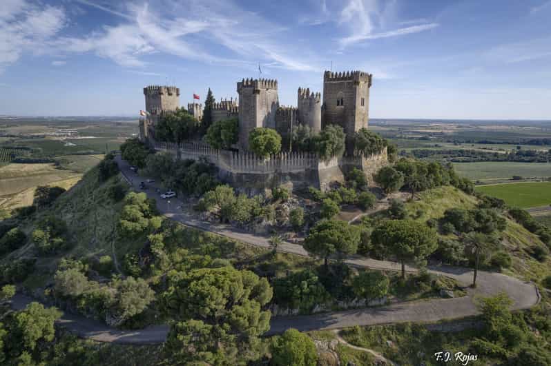 Córdoba: Almodóvar del Río Castle Exclusive Private Tour