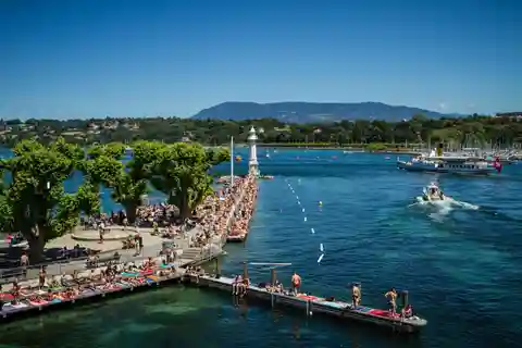 Excursion guidée à Genève et Nyon + les châteaux de Prangins