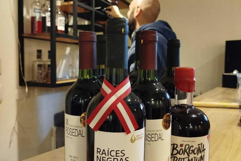 巴兰科：精品葡萄酒、奶酪和秘鲁熟食搭配巴兰科：精品葡萄酒、奶酪和秘鲁熟食店