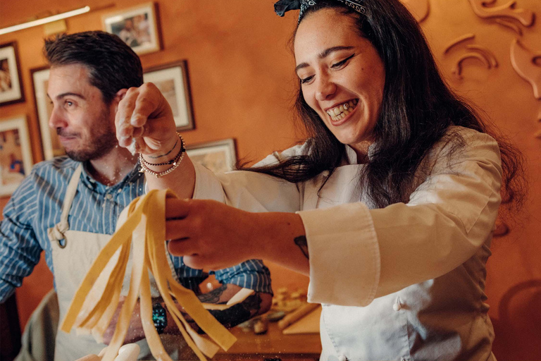 Central London: Pasta-Making Class with Prosecco & Antipasti Chiswick: Pasta-making class with Prosecco & antipasti