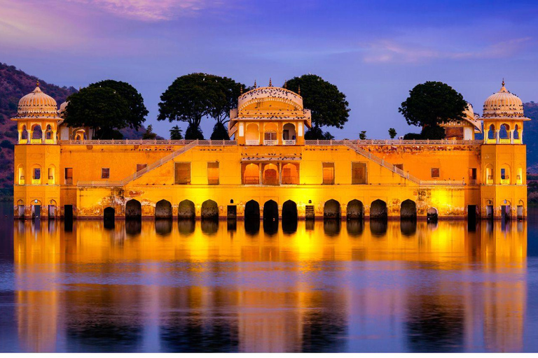 From Bengaluru : 4 Days Golden Triangle Tour With Pickup