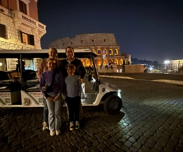 Rome: Private Golf Cart Night Sightseeing Tour & Aperitivo