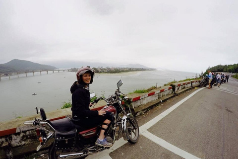 From Hoi An: Explore Hai Van Pass with Motorbike Rider Tour