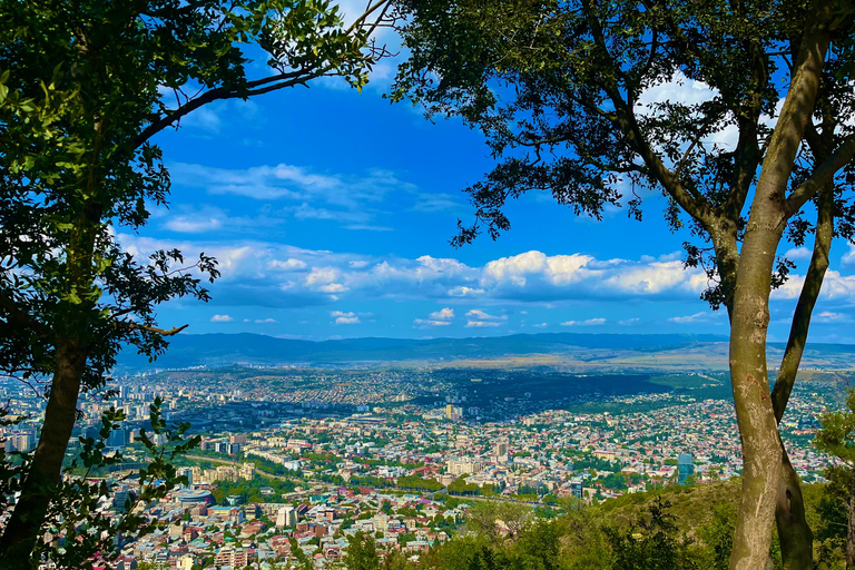 Tbilissi : circuit des 3 téléphériques avec déjeuner en optionVisite en groupe partagé ***3 HEURES***