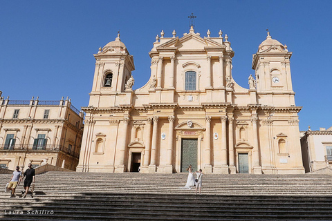 De Catânia: excursão cultural e histórica a Siracusa e NotoDe Catania: Syracuse e Noto Culture and History Tour