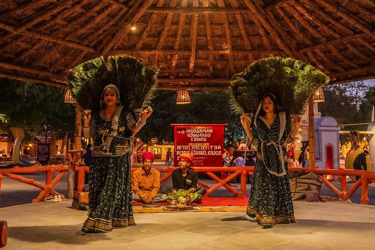 Jaipur: Chokhi Dhani Dorf-Tour mit Abendessen im Oldtimer