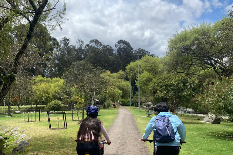 Cuenca by bike: History, Nature, and Snacks. Cuenca by bike: History, Nature, and Aperitifs.