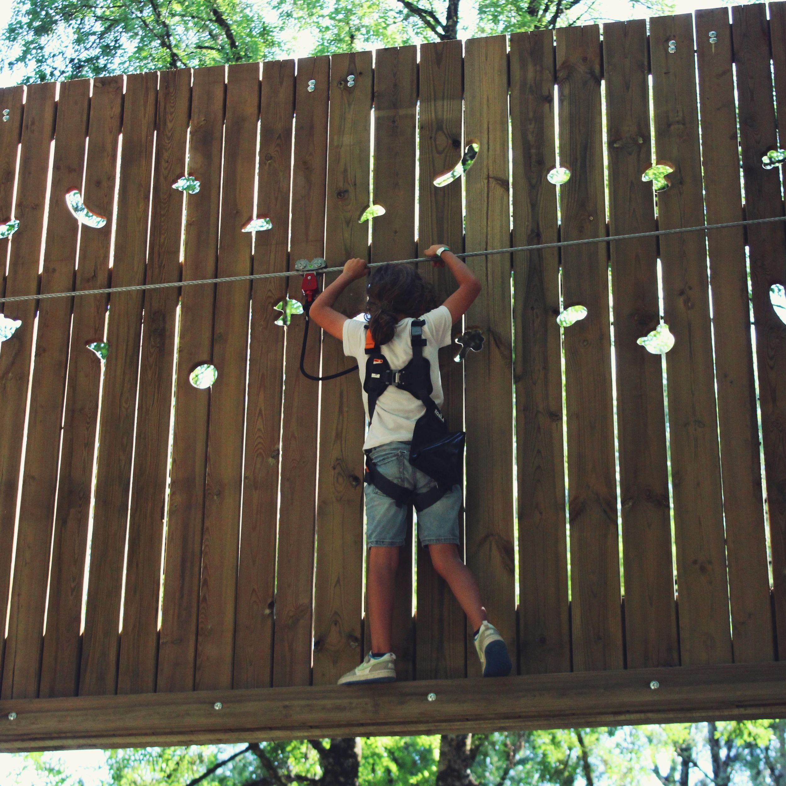 Eintrittskarte für den AccroCamp Angoulême Treetop Adventure Park