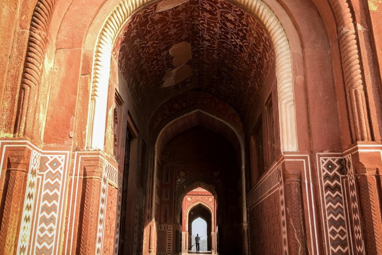 Private Taj Mahal mit Agra Fort Tour ab Delhi mit dem AutoPrivate Tour ab Delhi mit Mittagessen, Eintritt, Auto und Reiseführer