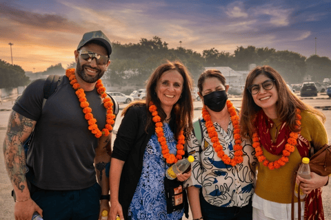 Same Day Taj Mahal Tour from Delhi with Lunch & Entrance