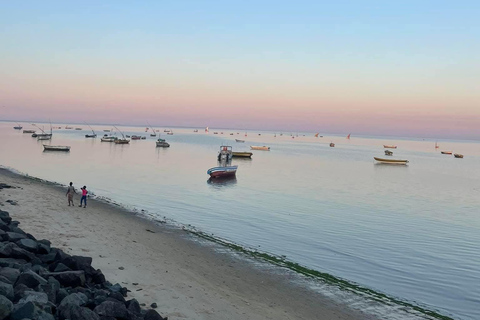 Maputo: City Tour with Seafood Lunch experience full day