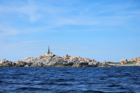 Bonifacio by sailboat 7h: Luxury, Relaxation and Sublime Landscapes Bonifacio by sailboat 7h: Luxury, Relaxation, and Sublime Landscapes