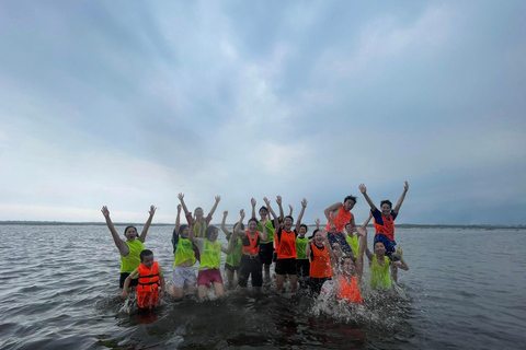 Hue Tour to Tam Giang Lagoon & Thuan An Beach by Jeep