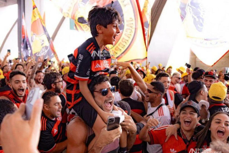 PARTIDO DE FÚTBOL EN EL RÍO MARACANÁ CON TICKET DE ENTRADA Y TRANSPORTE