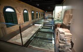 Oviedo : Archaeological and fine arts museum tour