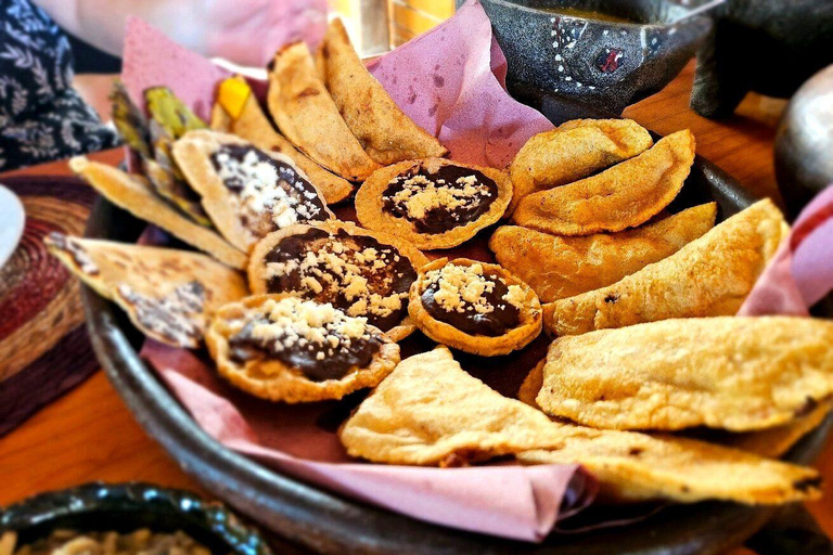Huatulco: Oaxacan Cooking Class with Market Tour & Meal