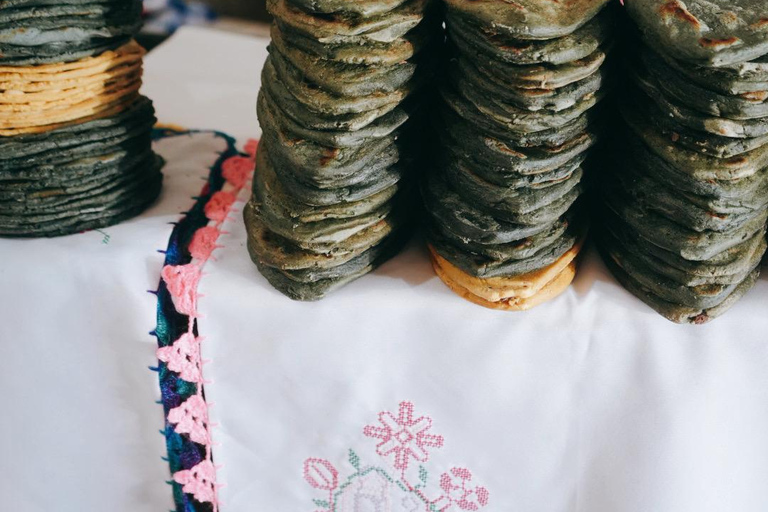 Mexico City: Market Tour and Mexican Cooking Class
