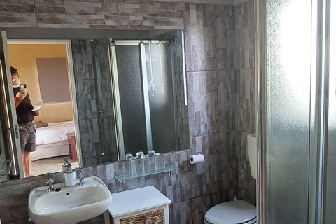 From Swakopmund: Budget Sossusvlei Guided 2-Day Trip