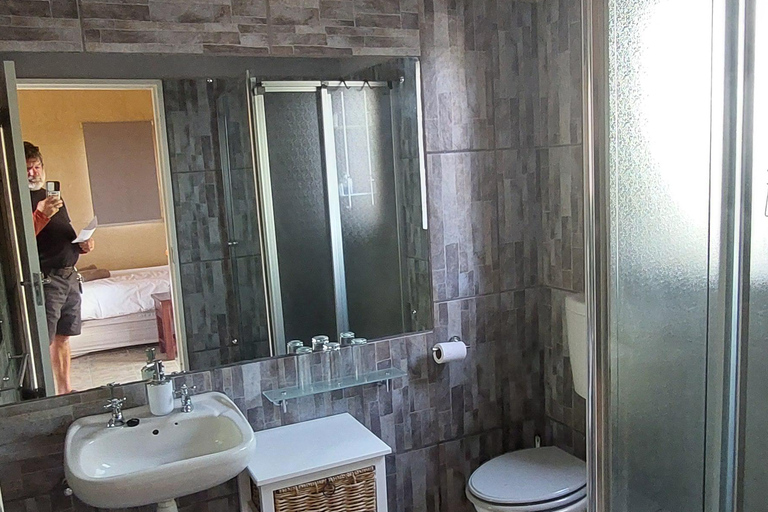 From Swakopmund: Budget Sossusvlei Guided 2-Day Trip