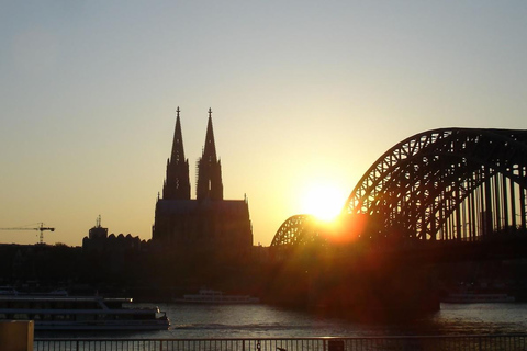 Cologne: Old Town and Brewhouse Guided Walking Tour